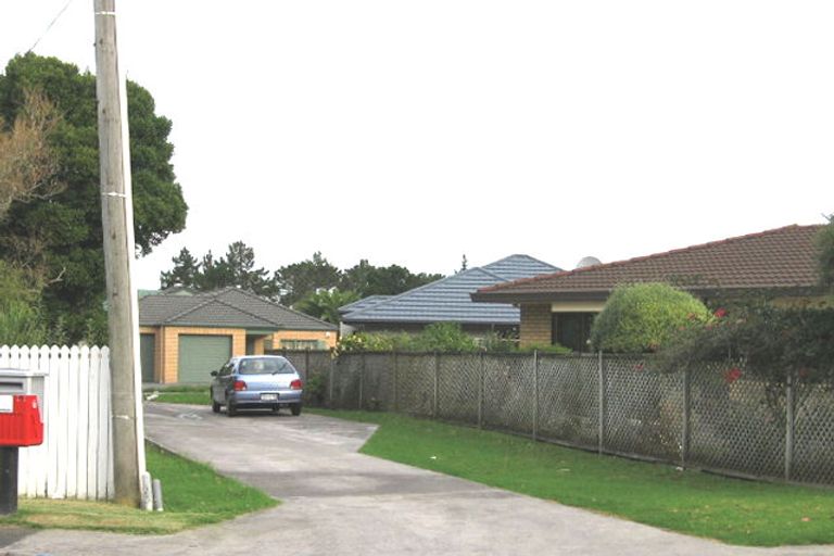 Photo of property in 319d Royal Road, Massey, Auckland, 0614