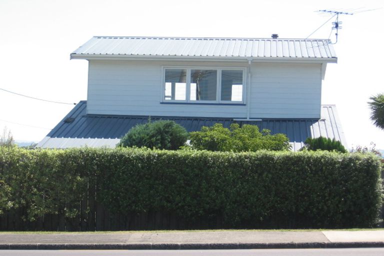 Photo of property in 2/169 Mokoia Road, Birkenhead, Auckland, 0626