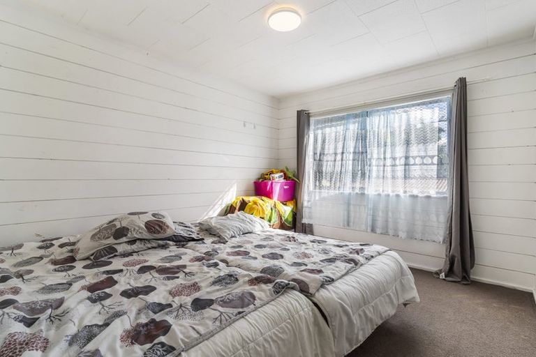 Photo of property in 2/11 Bluewater Place, Wattle Downs, Auckland, 2103