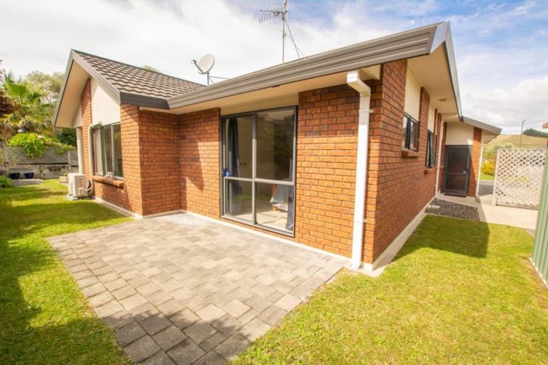 Photo of property in 38 Pelorus Street, Welcome Bay, Tauranga, 3112