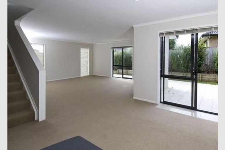 Photo of property in 4 Reefton Place, Flat Bush, Auckland, 2019