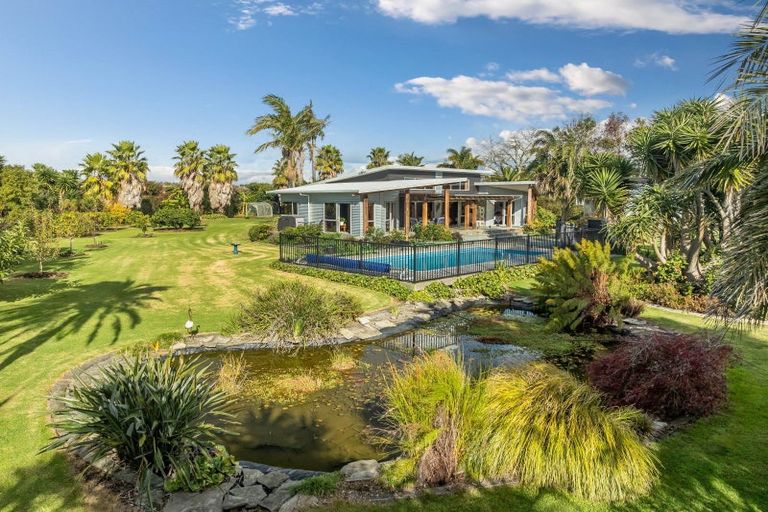 Photo of property in 650 One Tree Point Road, Ruakaka, Whangarei, 0171