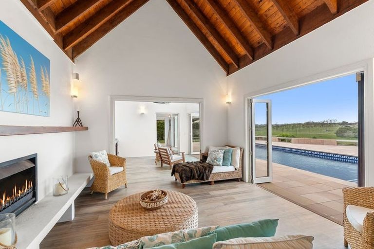 Photo of property in 410 Pukapuka Road, Pohuehue, Warkworth, 0983