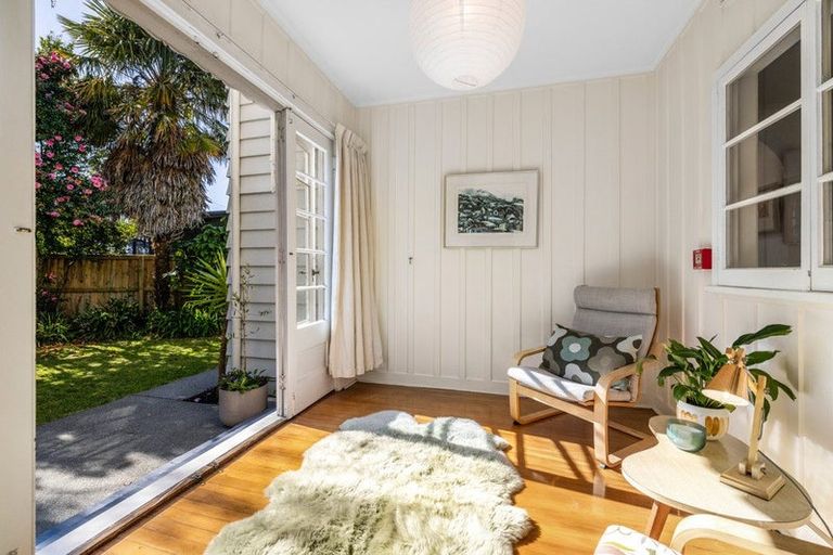 Photo of property in 2/46 Fendalton Road, Fendalton, Christchurch, 8014