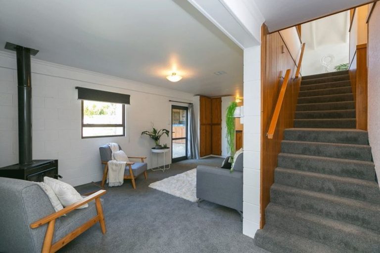 Photo of property in 2 Motukari Place, Onaero, Waitara, 4383