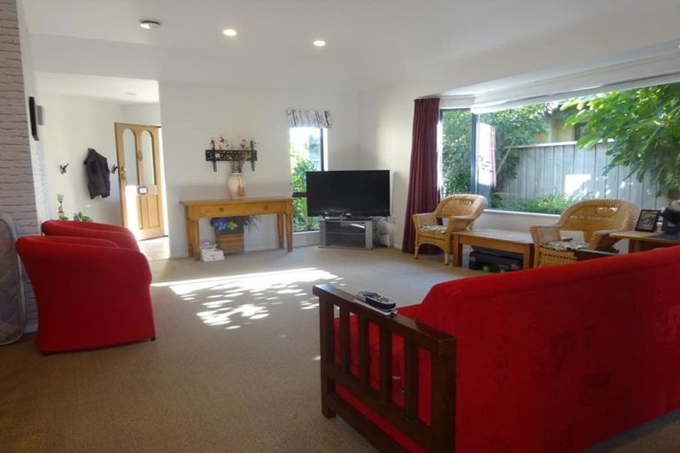 Photo of property in 147 Main Rd Clive, Clive, 4102