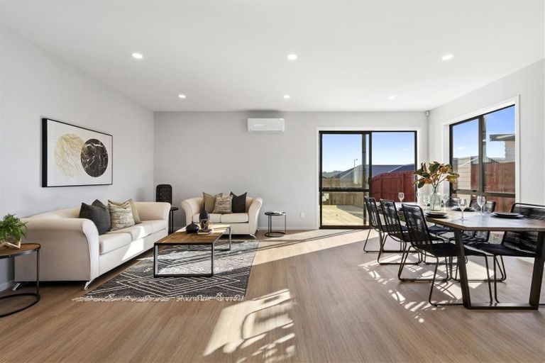 Photo of property in 63 Nobilo Road, Kumeu, 0810