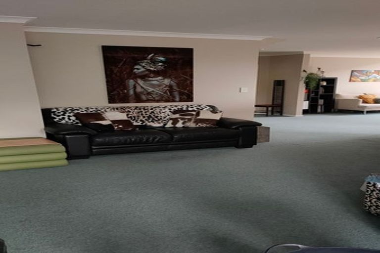 Photo of property in 295 Main Road, Tawa, Wellington, 5028