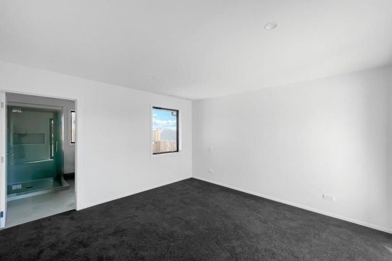 Photo of property in 16 North Ridge Drive, Rototuna North, Hamilton, 3210