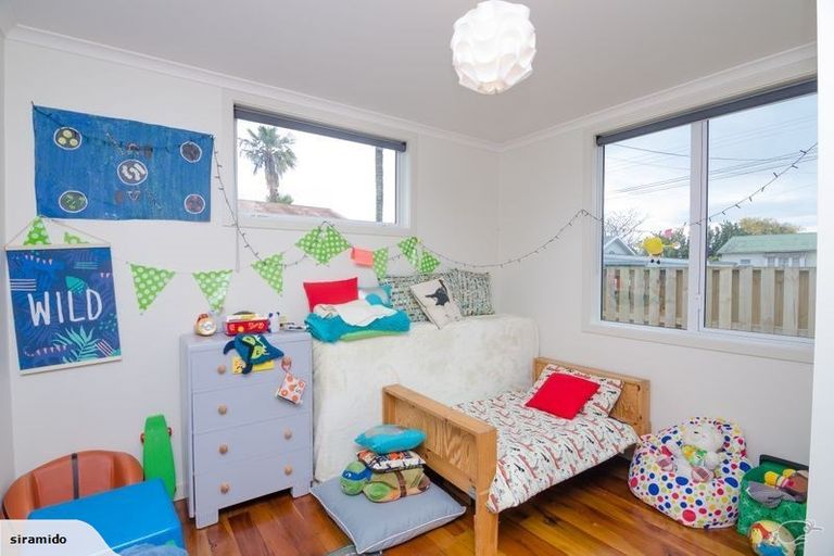 Photo of property in 299b High Street South, Carterton, 5713