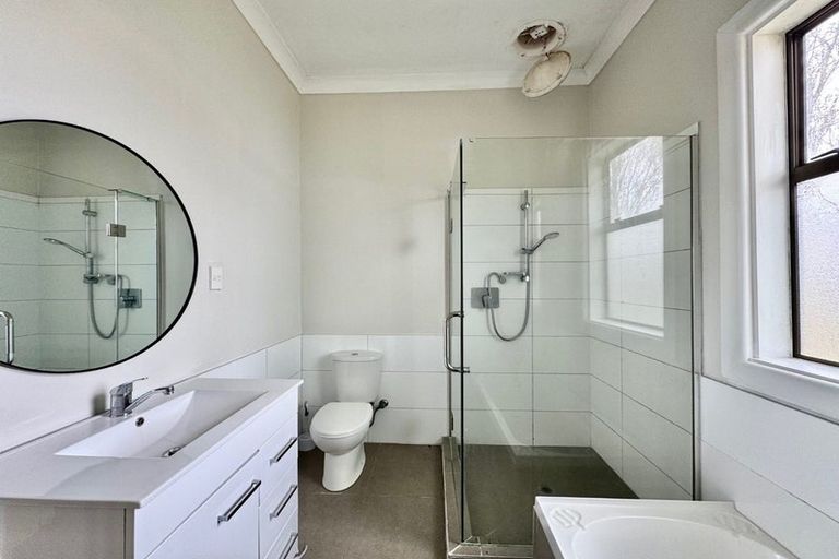 Photo of property in 2/15 James Road, Manurewa, Auckland, 2102