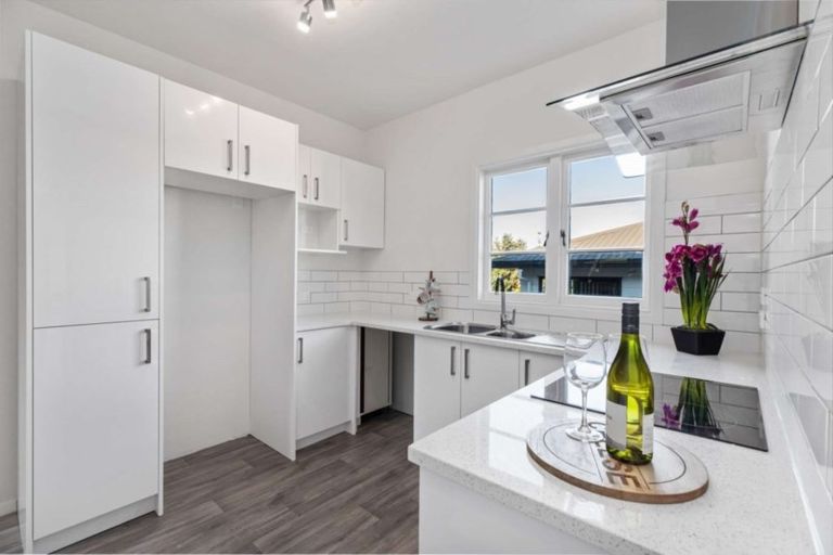 Photo of property in 1/62 Hillcrest Road, Papatoetoe, Auckland, 2025