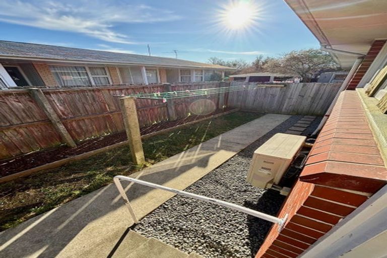 Photo of property in 1/14 Newbridge Place, Ilam, Christchurch, 8041