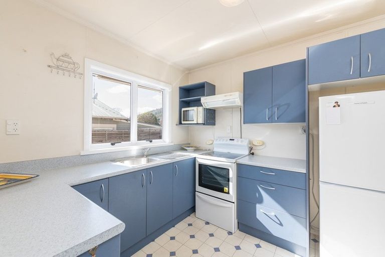 Photo of property in 1/125 Tipahi Street, Nelson South, Nelson, 7010