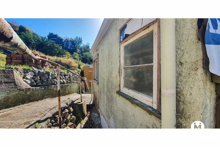 Photo of property in 102 Glen Road, The Glen, Dunedin, 9011