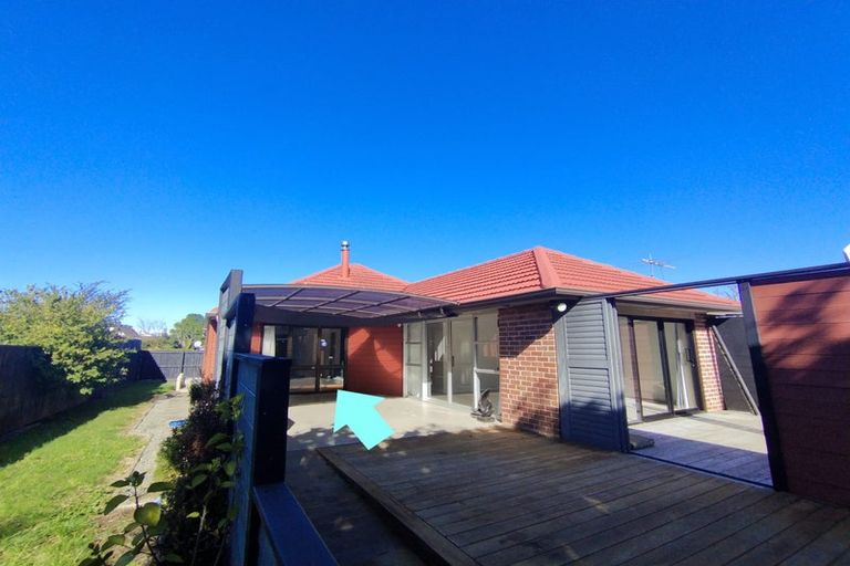 Photo of property in 2/36 Pupuke Road, Takapuna, Auckland, 0622