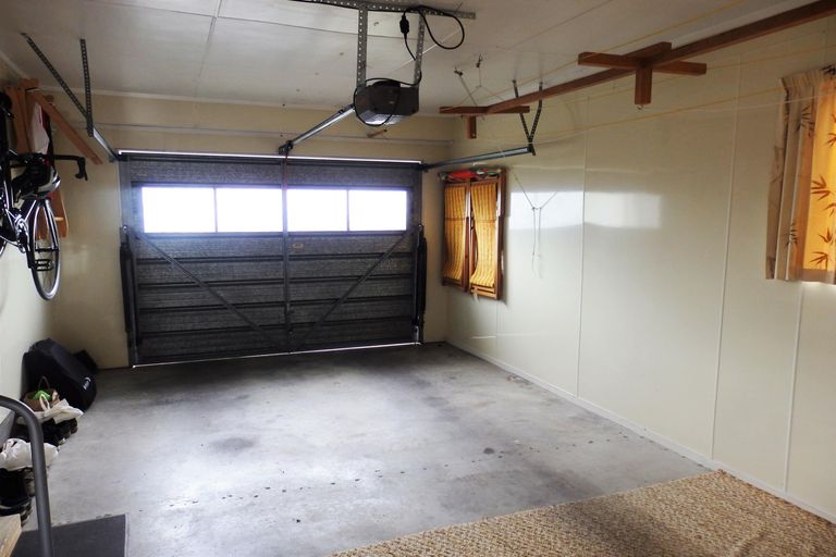 Photo of property in 66 Byron Street, Leamington, Cambridge, 3432