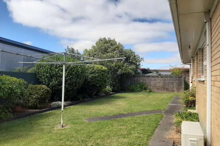 Photo of property in 2/4 Lupton Road, Manurewa, Auckland, 2102