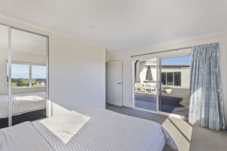 Photo of property in 576a Mangorei Road, Mangorei, New Plymouth, 4371