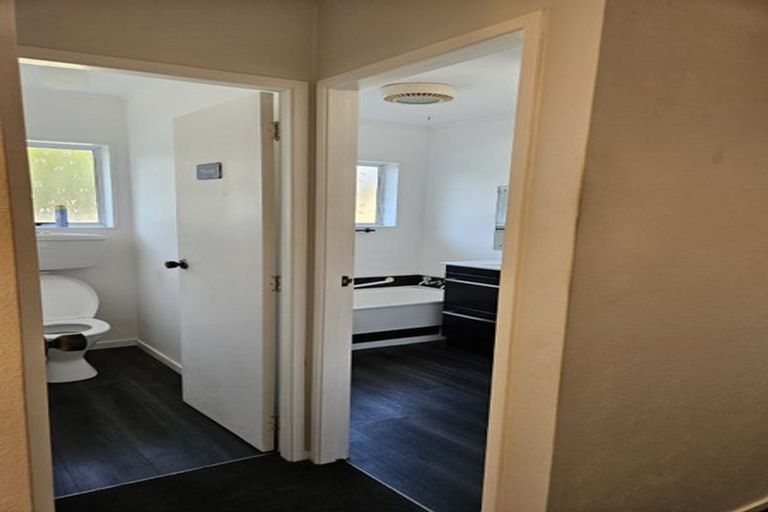 Photo of property in 12 Pentland Place, Highlands Park, New Plymouth, 4312