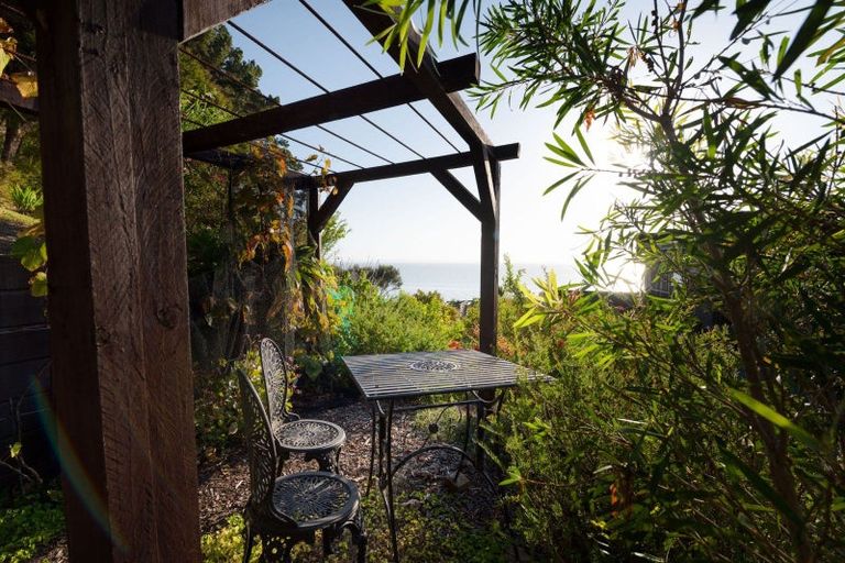 Photo of property in 8 Ngarimu Heights Row, Ngarimu Bay, Thames, 3575