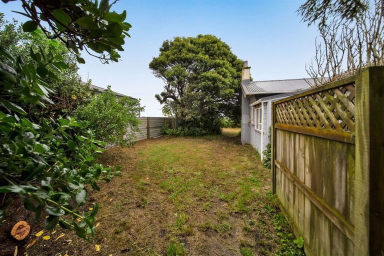 Photo of property in 10 Karora Street, Ohawe, Hawera, 4671