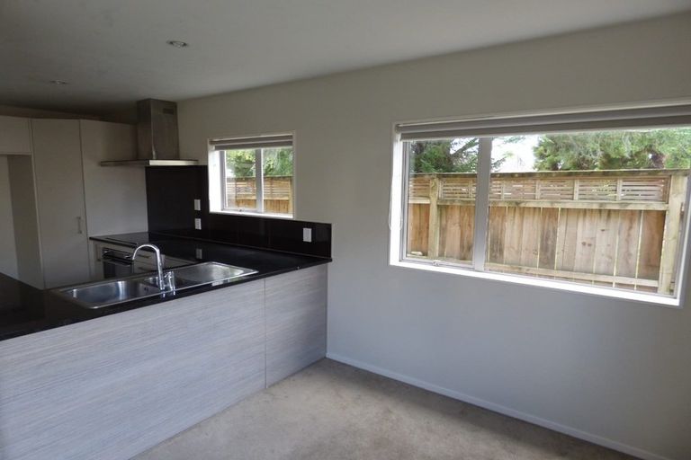 Photo of property in 22/45a Swanson Road, Henderson, Auckland, 0610