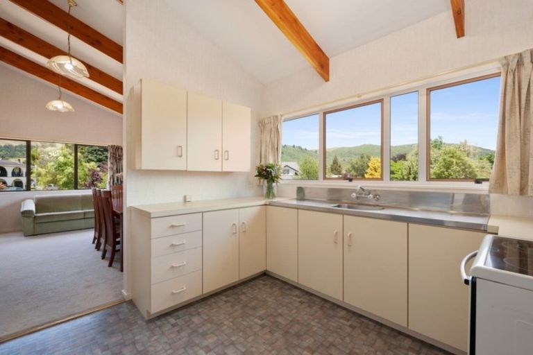 Photo of property in 7 Gibbs Place, Kinloch, Taupo, 3377