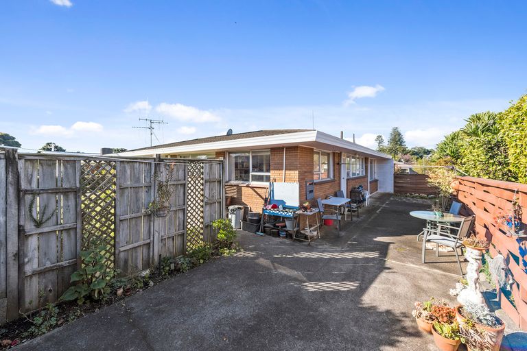 Photo of property in 283 Otumoetai Road, Otumoetai, Tauranga, 3110