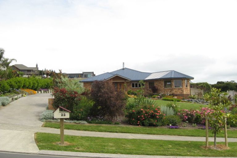 Photo of property in 22 Freshfields Road, Waimauku, 0812