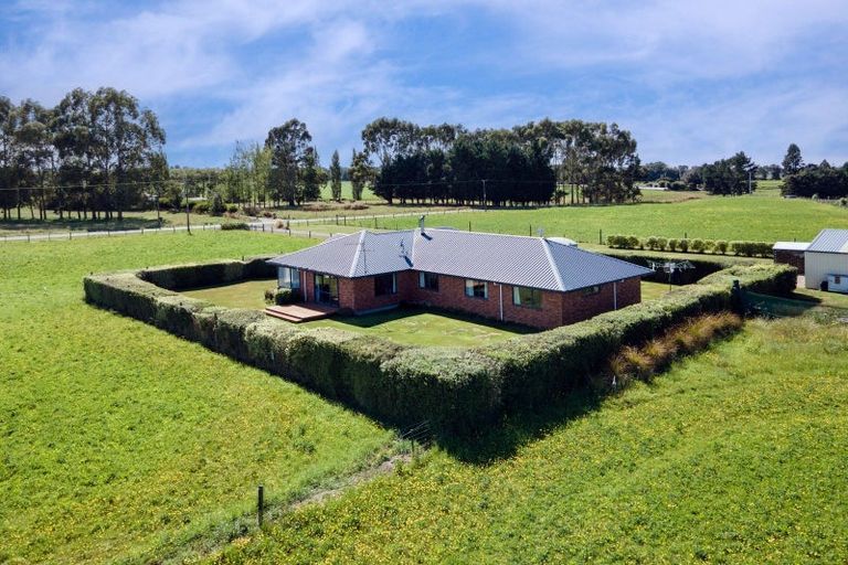 Photo of property in 46 Lucks Road, Waimate, 7980