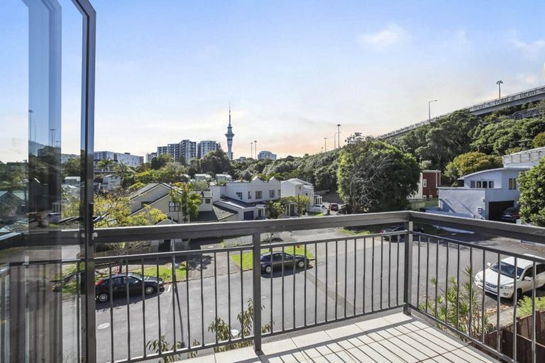 Photo of property in 46a Beresford Street Central, Freemans Bay, Auckland, 1011