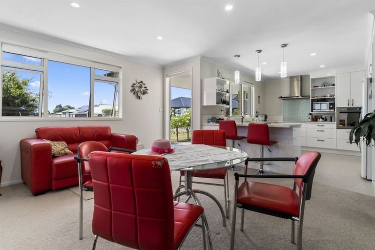 Photo of property in 23 Dayna Avenue, Ohauiti, Tauranga, 3112