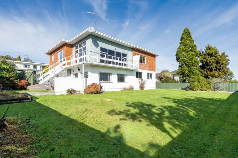 Photo of property in 32 Lancaster Street, Levin, 5510