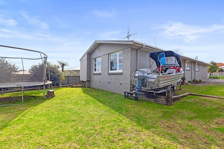 Photo of property in 46 Smiths Road, Matua, Tauranga, 3110