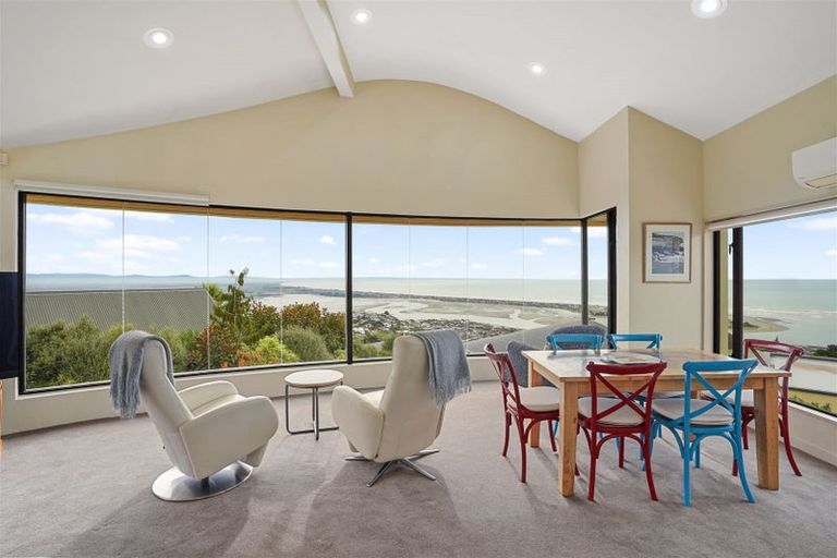 Photo of property in 3 Gardenhill Lane, Redcliffs, Christchurch, 8081