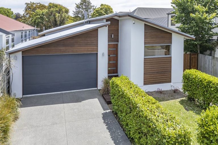 Photo of property in 137 Caledonian Road, St Albans, Christchurch, 8014