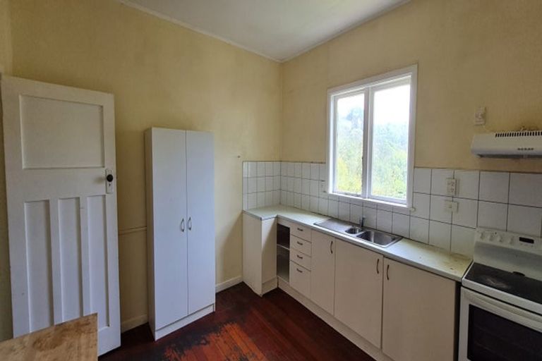 Photo of property in 96 Nairn Street, Mount Cook, Wellington, 6011