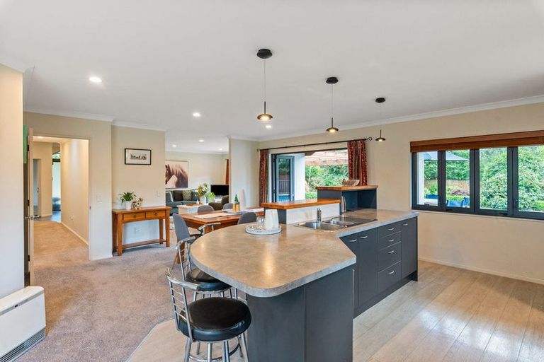 Photo of property in 33 Killalea Place, Paraparaumu, 5032