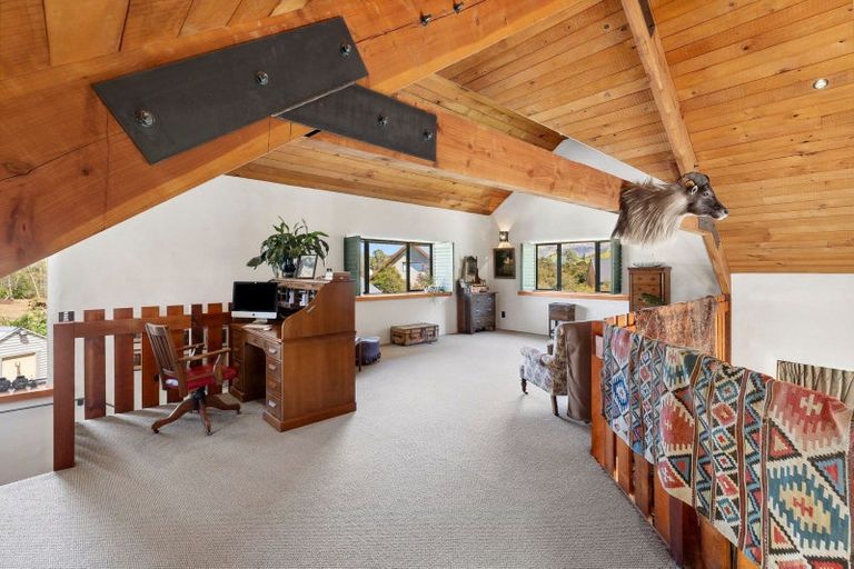 Photo of property in 33 Old Racecourse Road, Albert Town, Wanaka, 9305