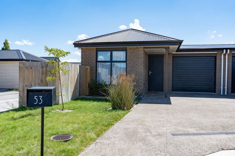 Photo of property in 53 Waruhia Crescent, Rototuna North, 3281