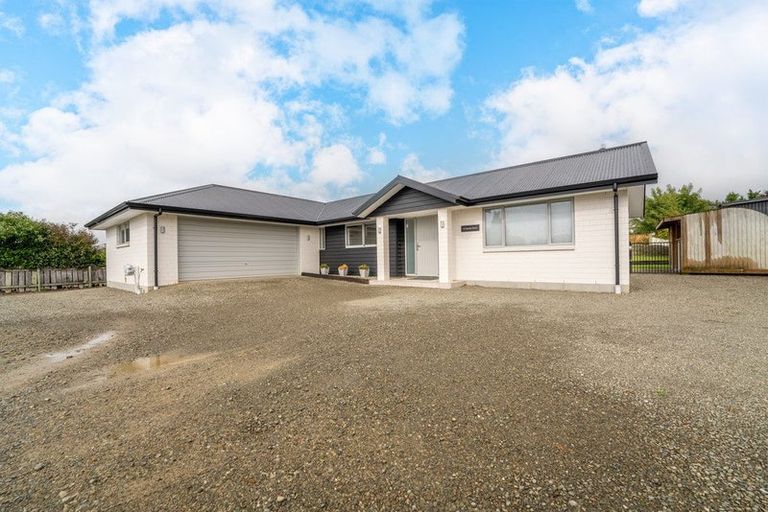 Photo of property in 17 Gordon Street, Weston, Oamaru, 9401