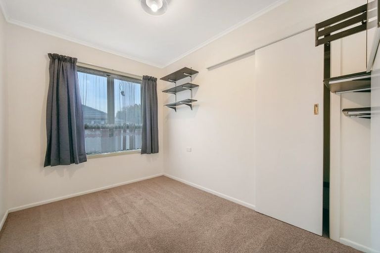 Photo of property in 1/7 Sunburst Street, Papakura, 2110
