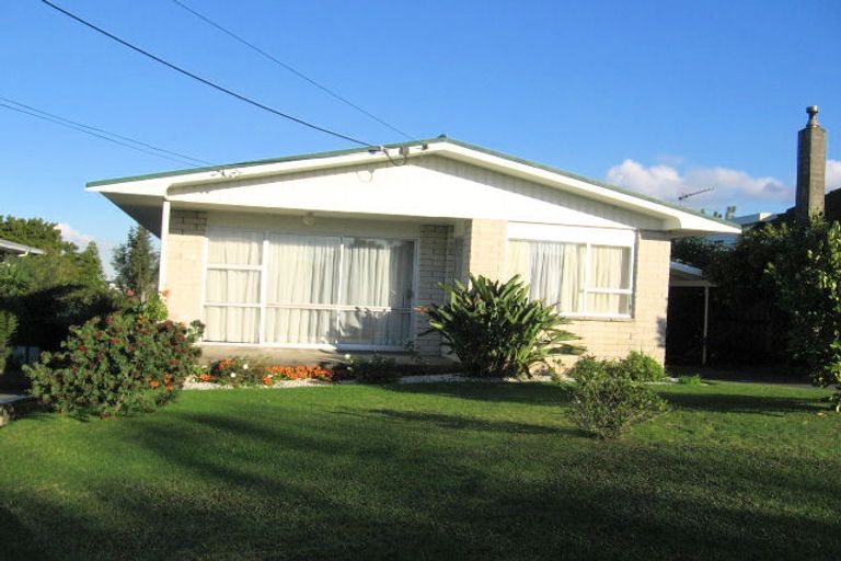 Photo of property in 2/100 Sunrise Avenue, Mairangi Bay, Auckland, 0630