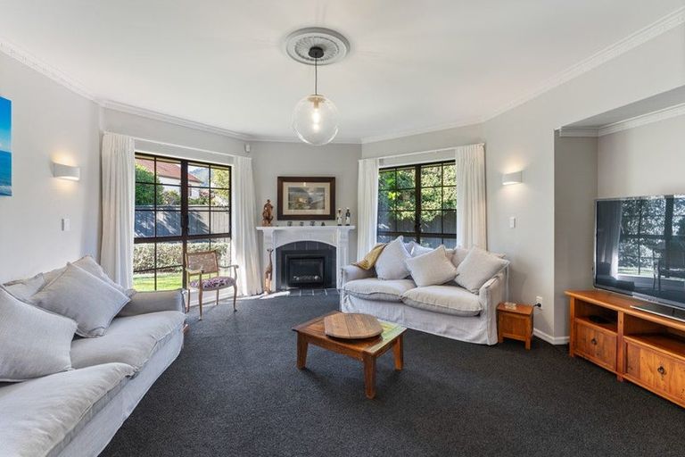 Photo of property in 21 Hurunui Street, Waikanae, 5036