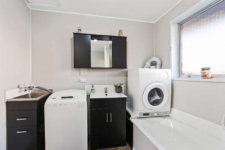 Photo of property in 1/716 Ferry Road, Woolston, Christchurch, 8023