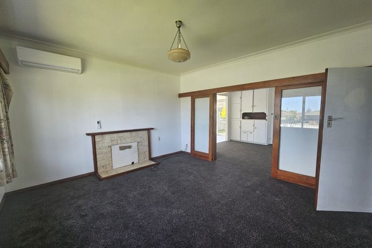 Photo of property in 11a Ruapehu Street, Castlecliff, Whanganui, 4501