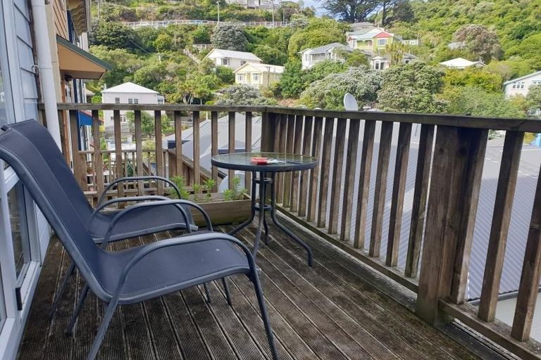 Photo of property in 146f Aro Street, Aro Valley, Wellington, 6021