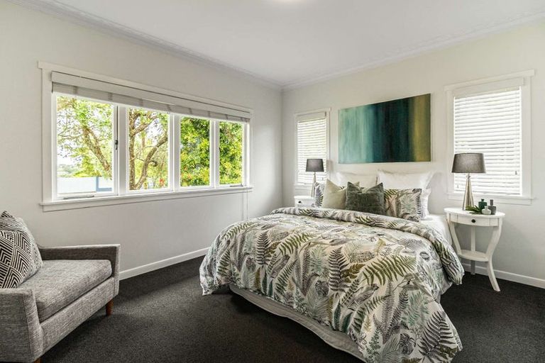 Photo of property in 72 Ngataringa Road, Devonport, Auckland, 0624