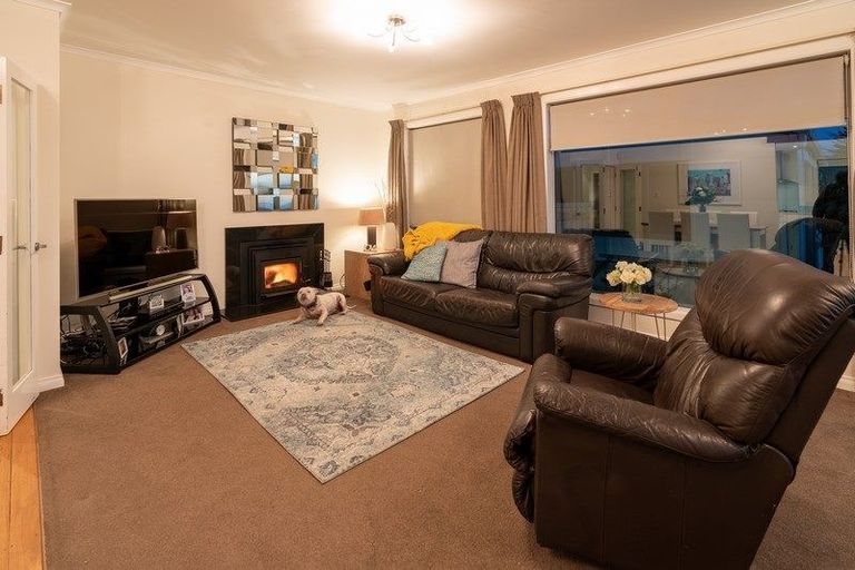 Photo of property in 13 Aperahama Street, Paekakariki, 5034